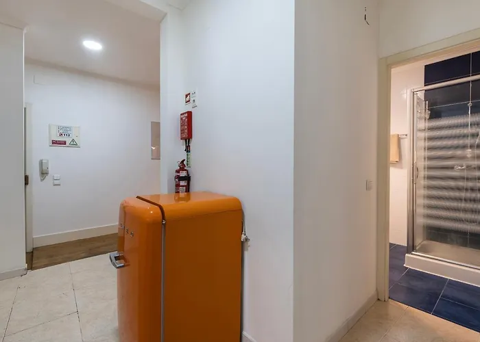 Lovely Patio Getaway In Lizbona