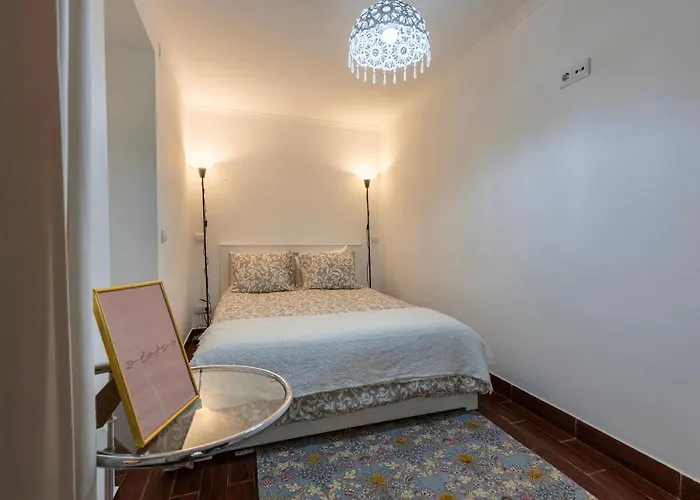 Lovely Patio Getaway In Apartament *