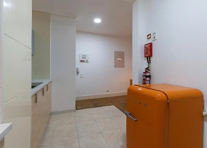 Lovely Patio Getaway In * Lizbona