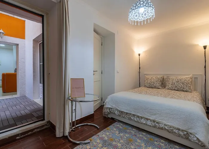 Lovely Patio Getaway In Appartement *