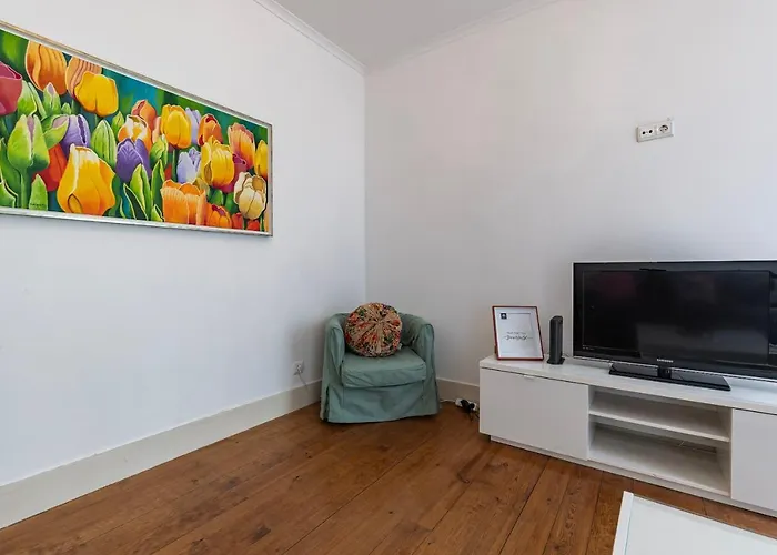 Lovely Patio Getaway In * Lisboa